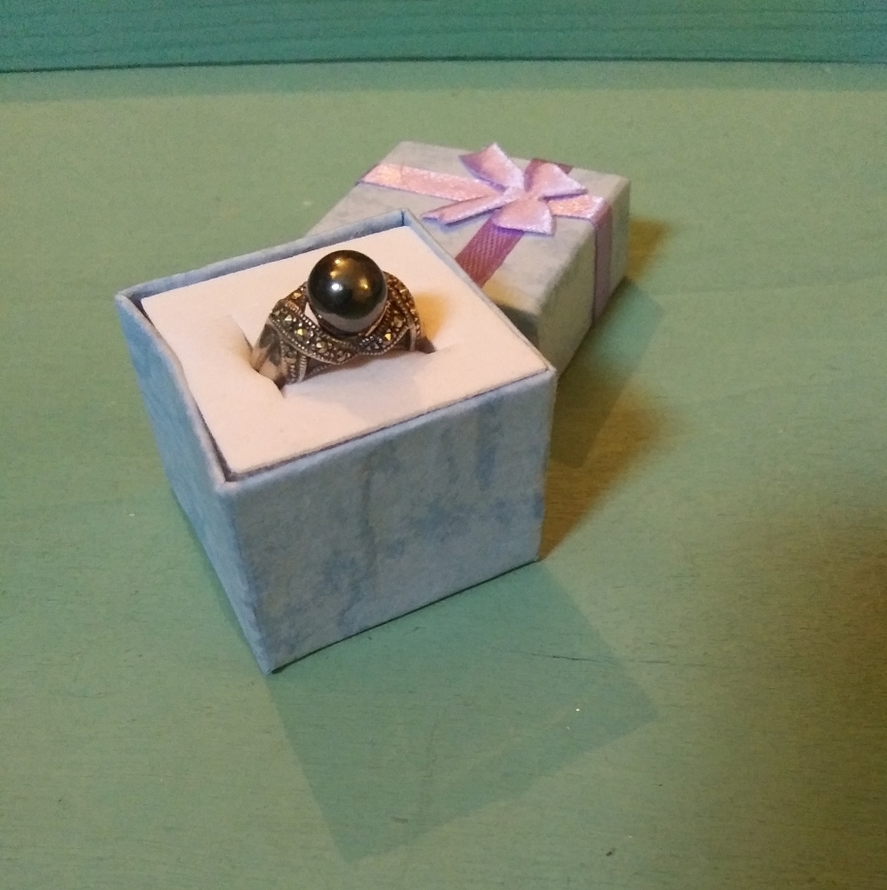 Sterling/925 AKOYA PEARL & MARCINITE Ring